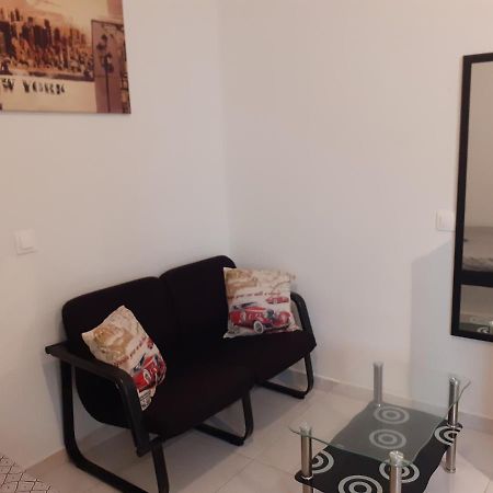 Apartamento Yellow House Kalamata Exterior foto
