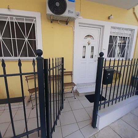 Apartamento Yellow House Kalamata Exterior foto