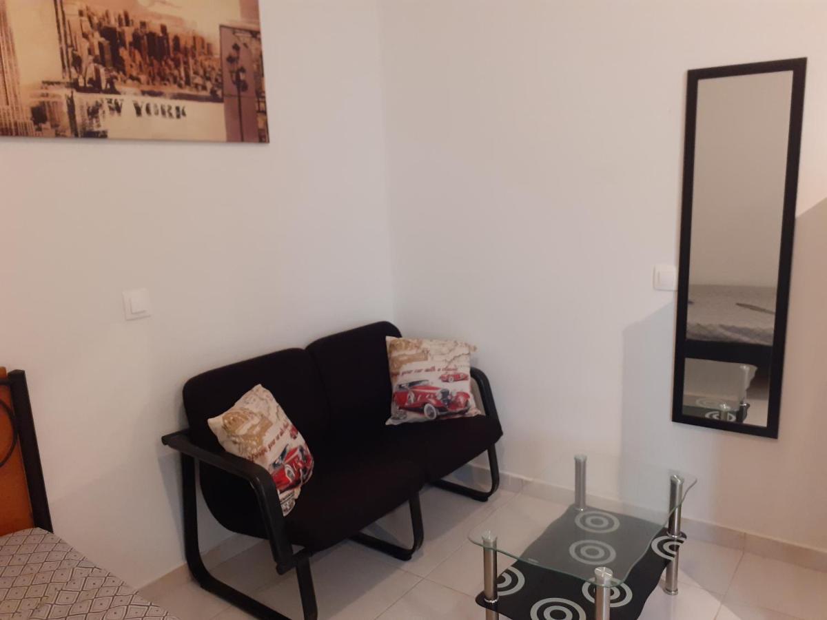 Apartamento Yellow House Kalamata Exterior foto